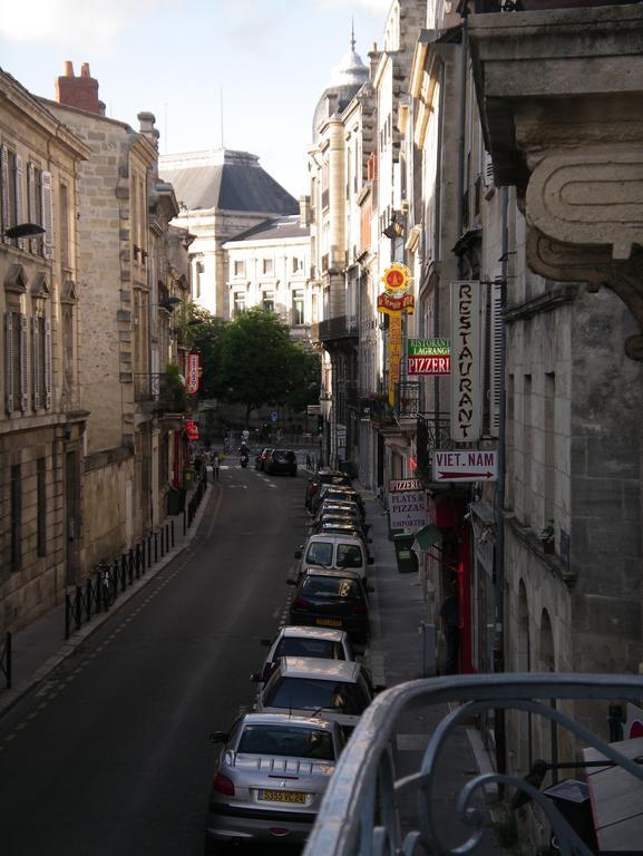 L'Invitation Au Voyage Bordeaux Bilik gambar
